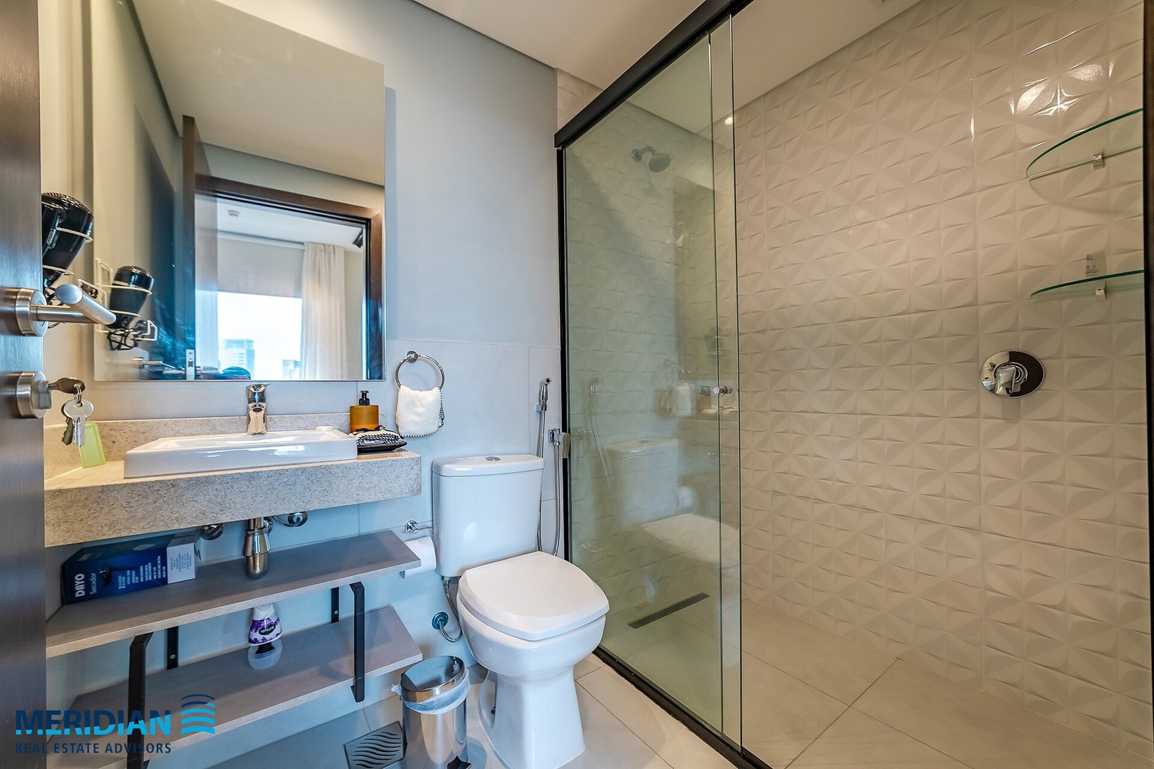 ¡A pasos del Shopping del Sol c/ deco profesional! 14 Meridian Executive Rentals