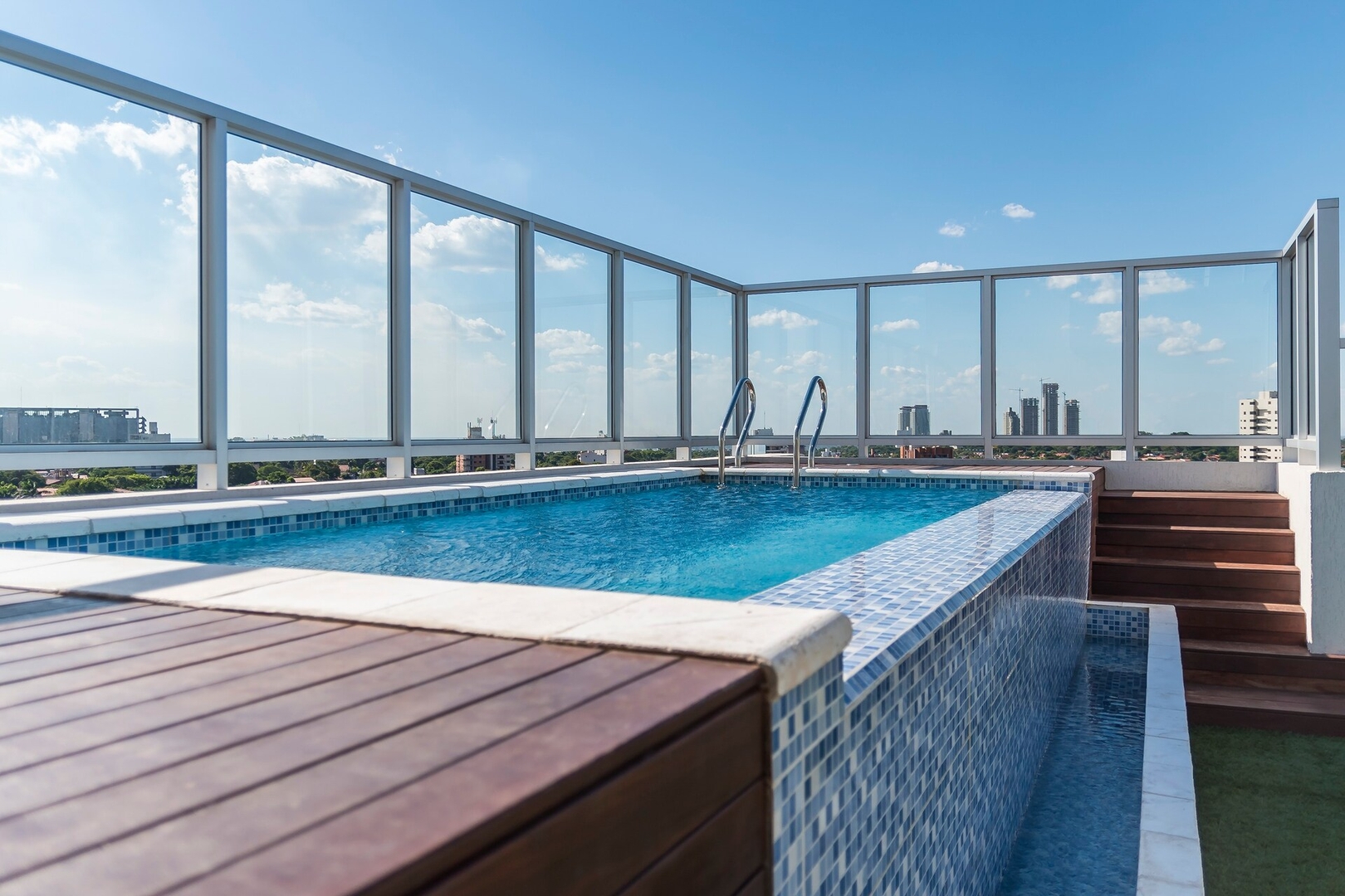  16 Meridian Executive Rentals