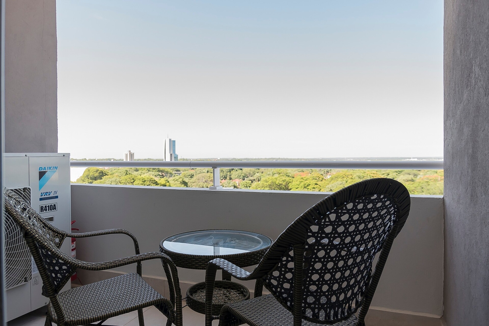  12 Meridian Executive Rentals