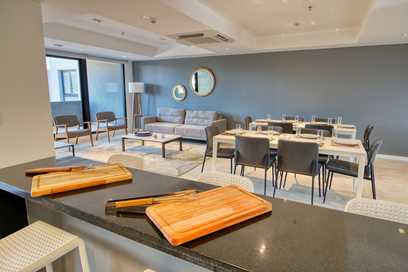  12 Meridian Executive Rentals