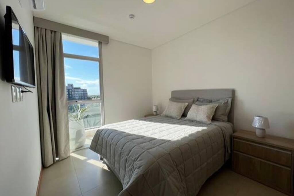 Edificio Boutique a pasos del Shopping del Sol! 4 Meridian Executive Rentals