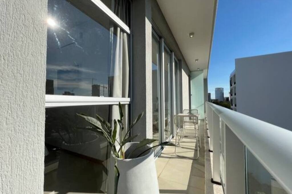 Edificio Boutique a pasos del Shopping del Sol! 8 Meridian Executive Rentals