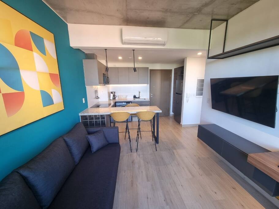 A estrenar a pasos del shopping 1 Meridian Executive Rentals