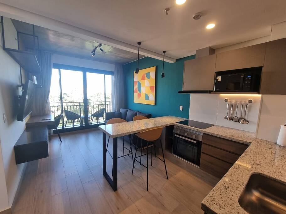 A estrenar a pasos del shopping 2 Meridian Executive Rentals