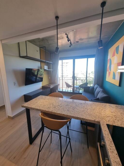 A estrenar a pasos del shopping 3 Meridian Executive Rentals