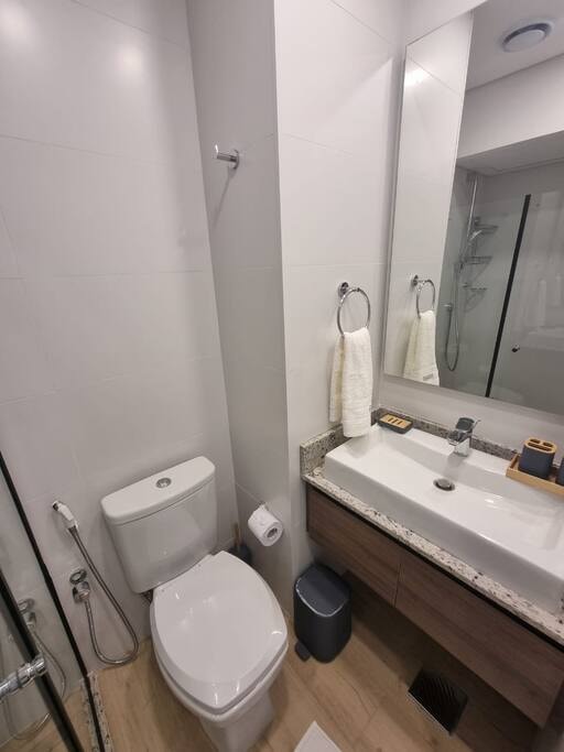 A estrenar a pasos del shopping 12 Meridian Executive Rentals