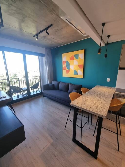 A estrenar a pasos del shopping 15 Meridian Executive Rentals