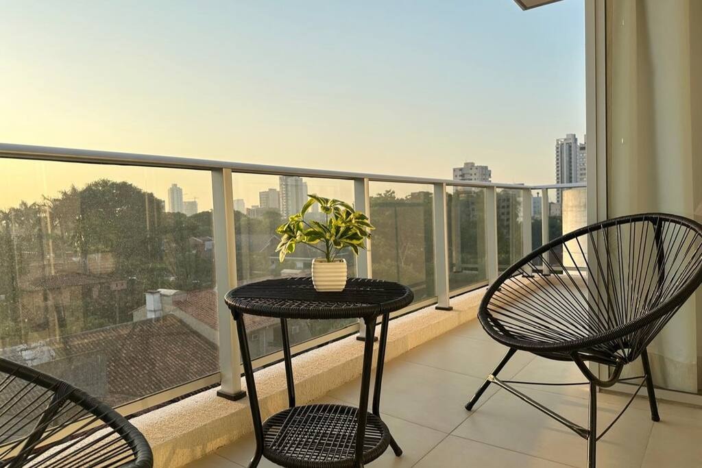  1 Meridian Executive Rentals