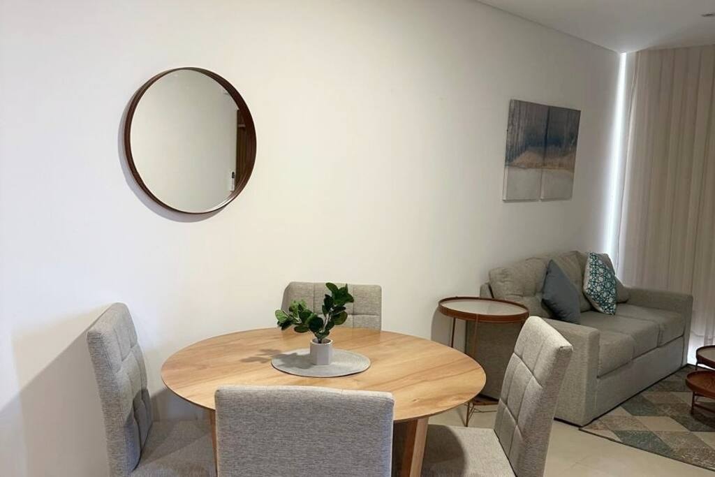  2 Meridian Executive Rentals