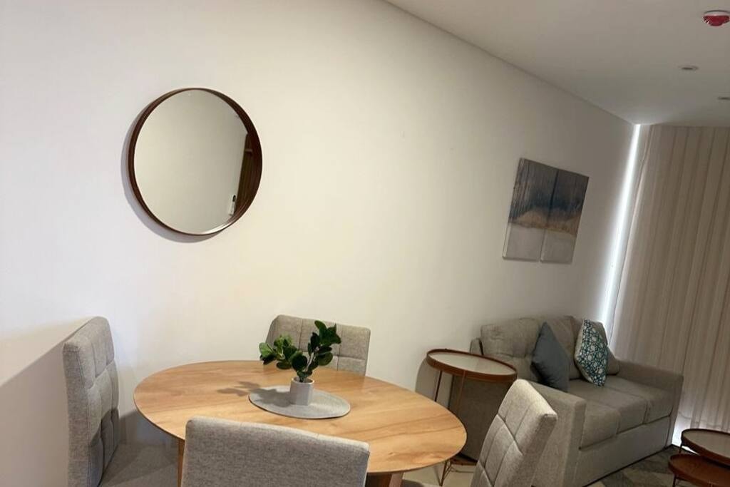  10 Meridian Executive Rentals