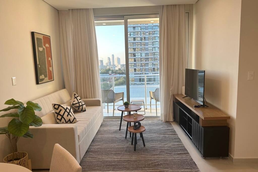  Meridian Executive Rentals