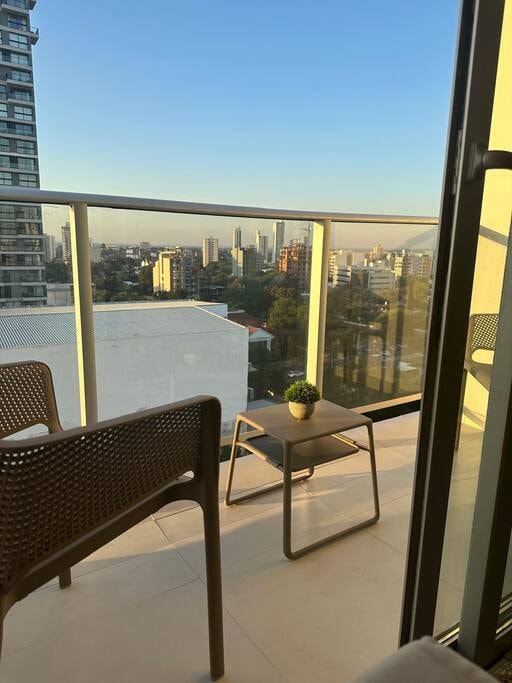  14 Meridian Executive Rentals