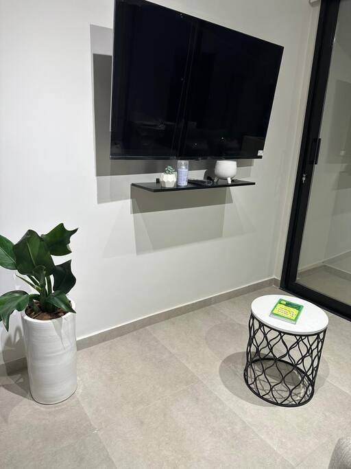  9 Meridian Executive Rentals