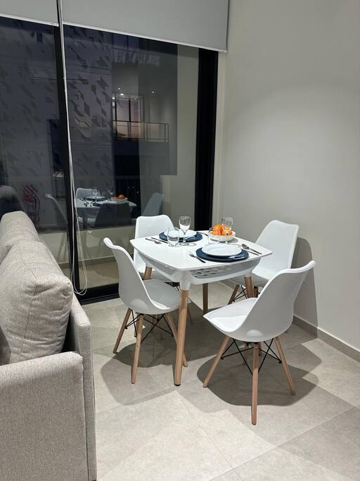  11 Meridian Executive Rentals