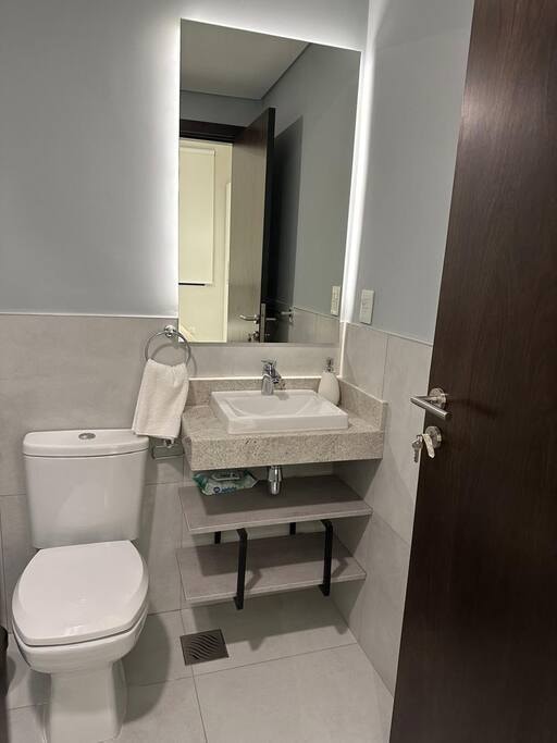  12 Meridian Executive Rentals