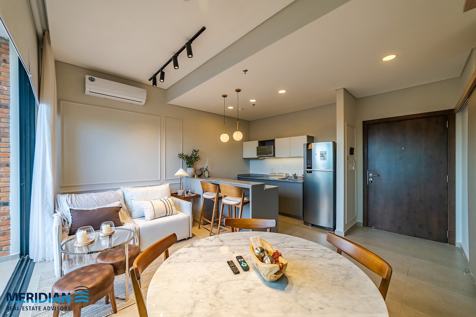 ¡A pasos del Shopping del Sol c/deco Profesional! 3 Meridian Executive Rentals