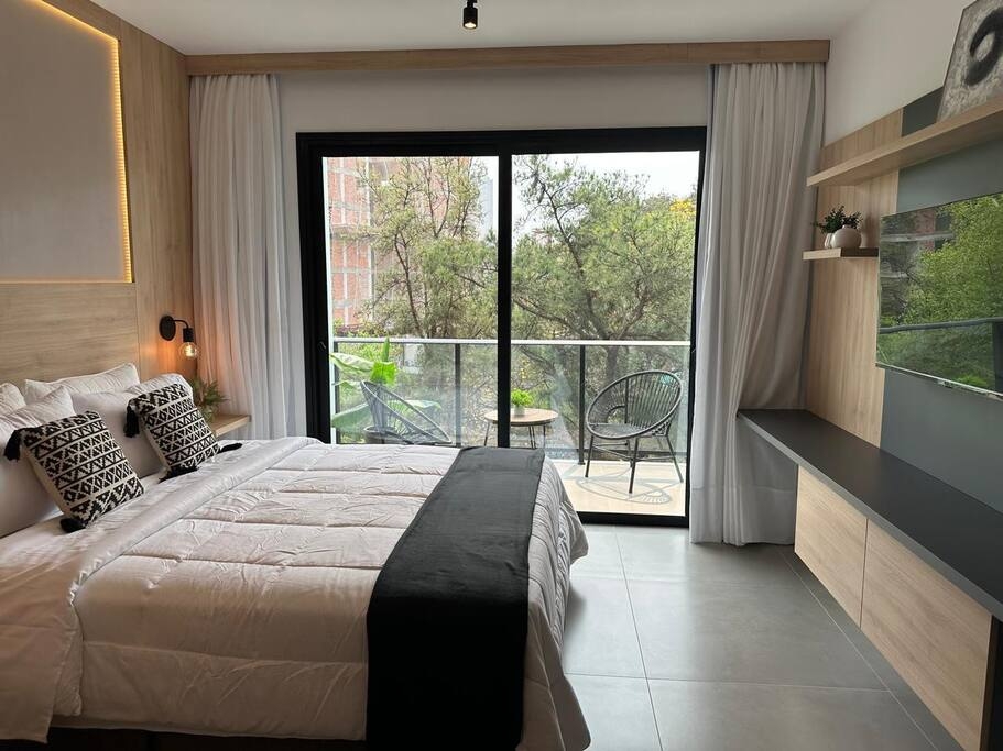  14 Meridian Executive Rentals