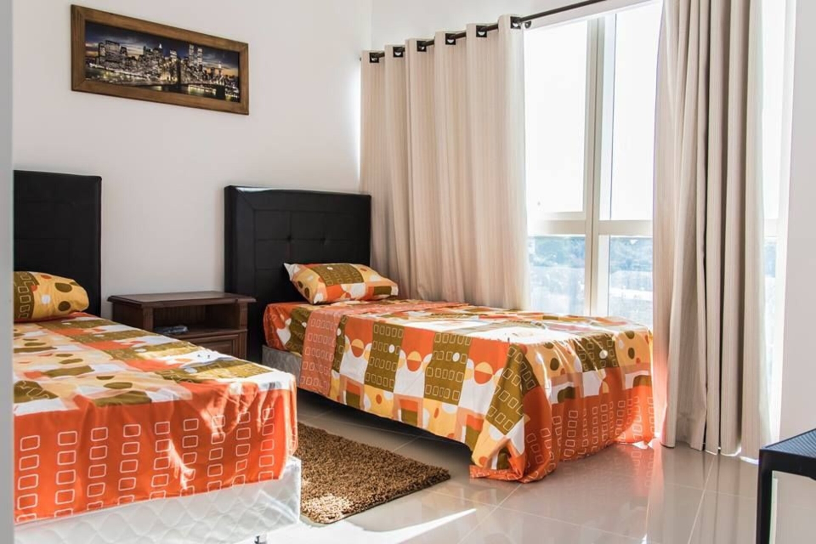 Luxury Living in an unbeatable location! 9 Meridian Executive Rentals