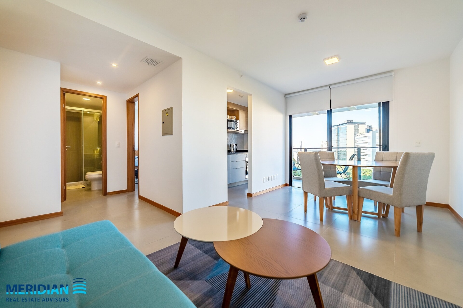 ¡A pasos del Paseo Galería y del Shopping Del Sol! 1 Meridian Executive Rentals