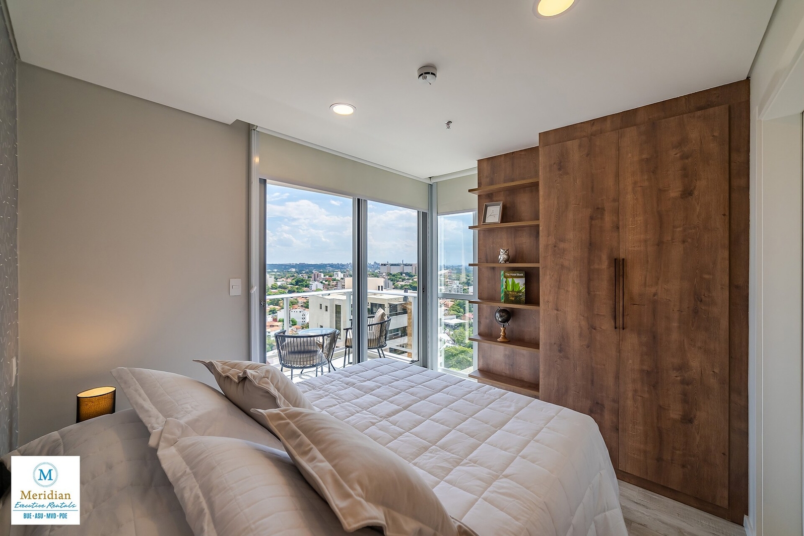 ¡Increíbles vistas panorámicas! Zona Shoppings. 5* 3 Meridian Executive Rentals