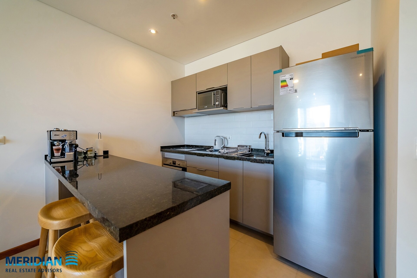 Edificio boutique. A pasos del Shopping del Sol! 10 Meridian Executive Rentals