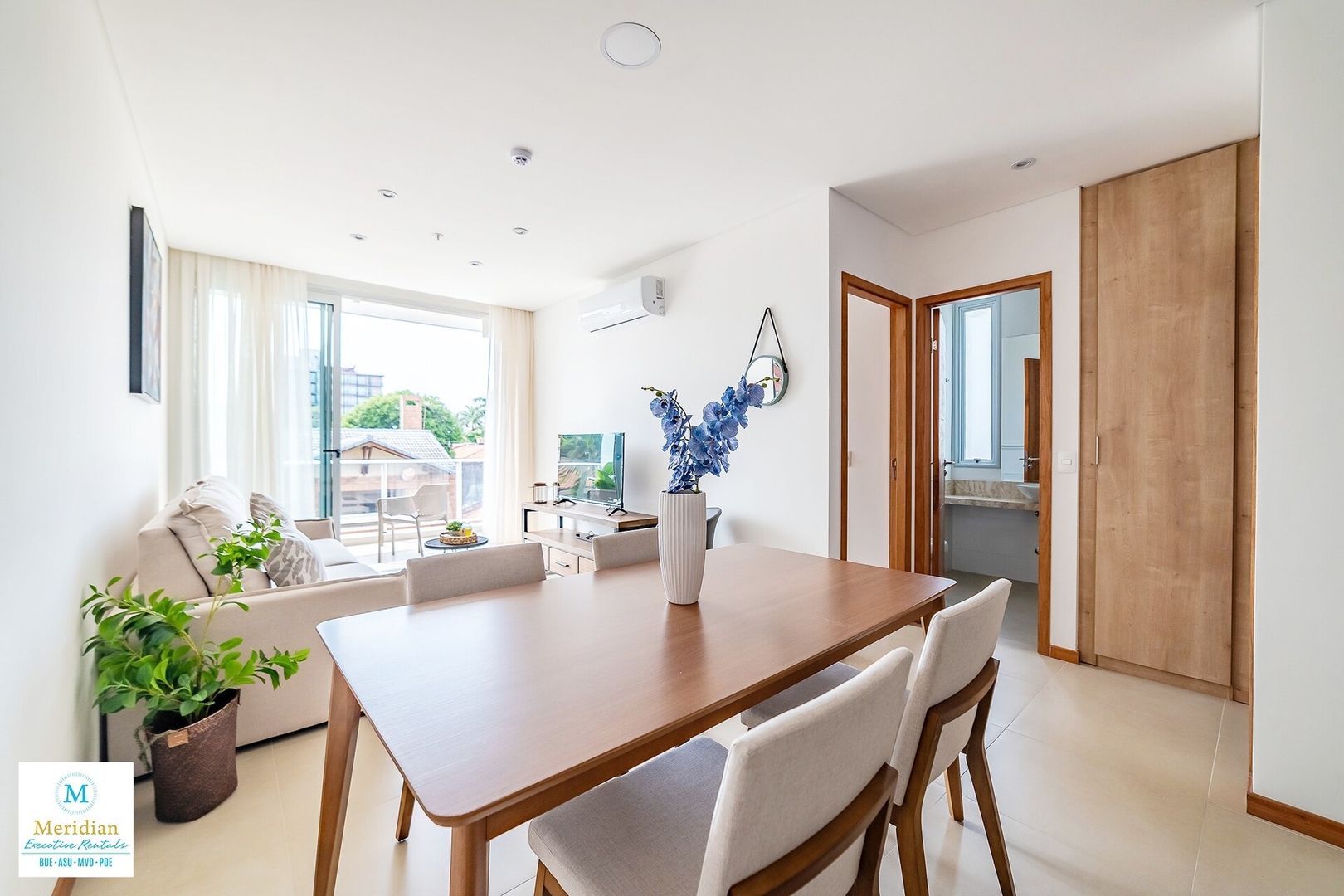  2 Meridian Executive Rentals