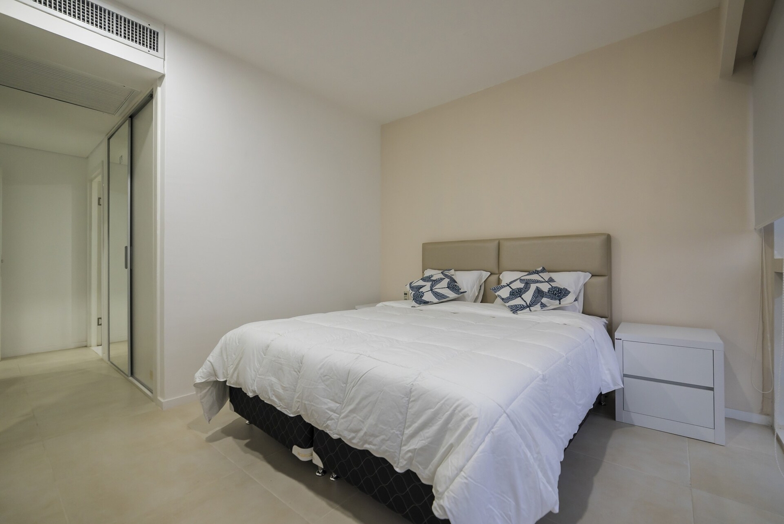 Servicios 5 estrellas y a pasos de todo! 3 Meridian Executive Rentals