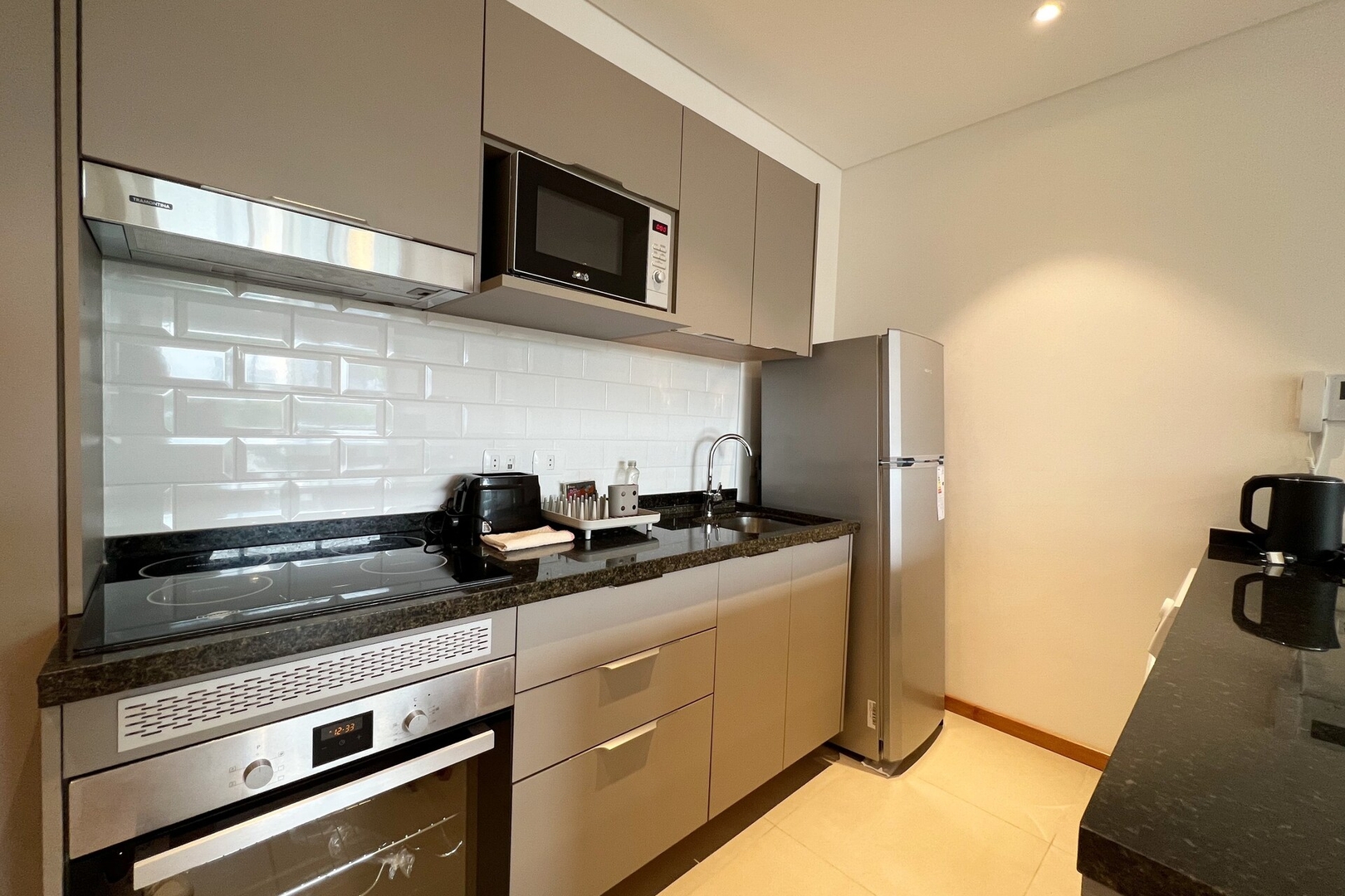 Edificio Boutique a pasos del Shopping del Sol! 4 Meridian Executive Rentals