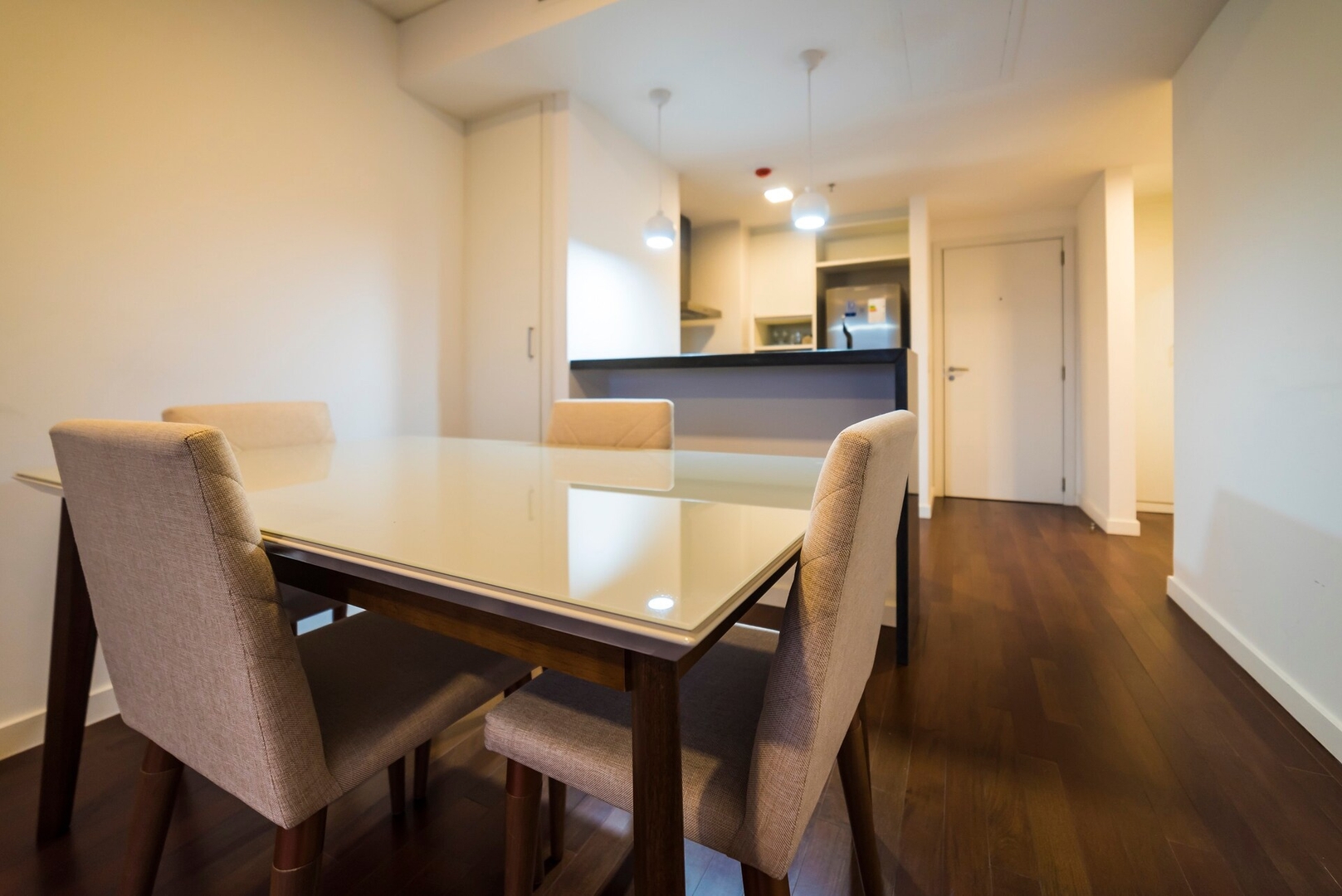 1 Bedroom Luxury Apartment close to everything! 15 Meridian Executive Rentals