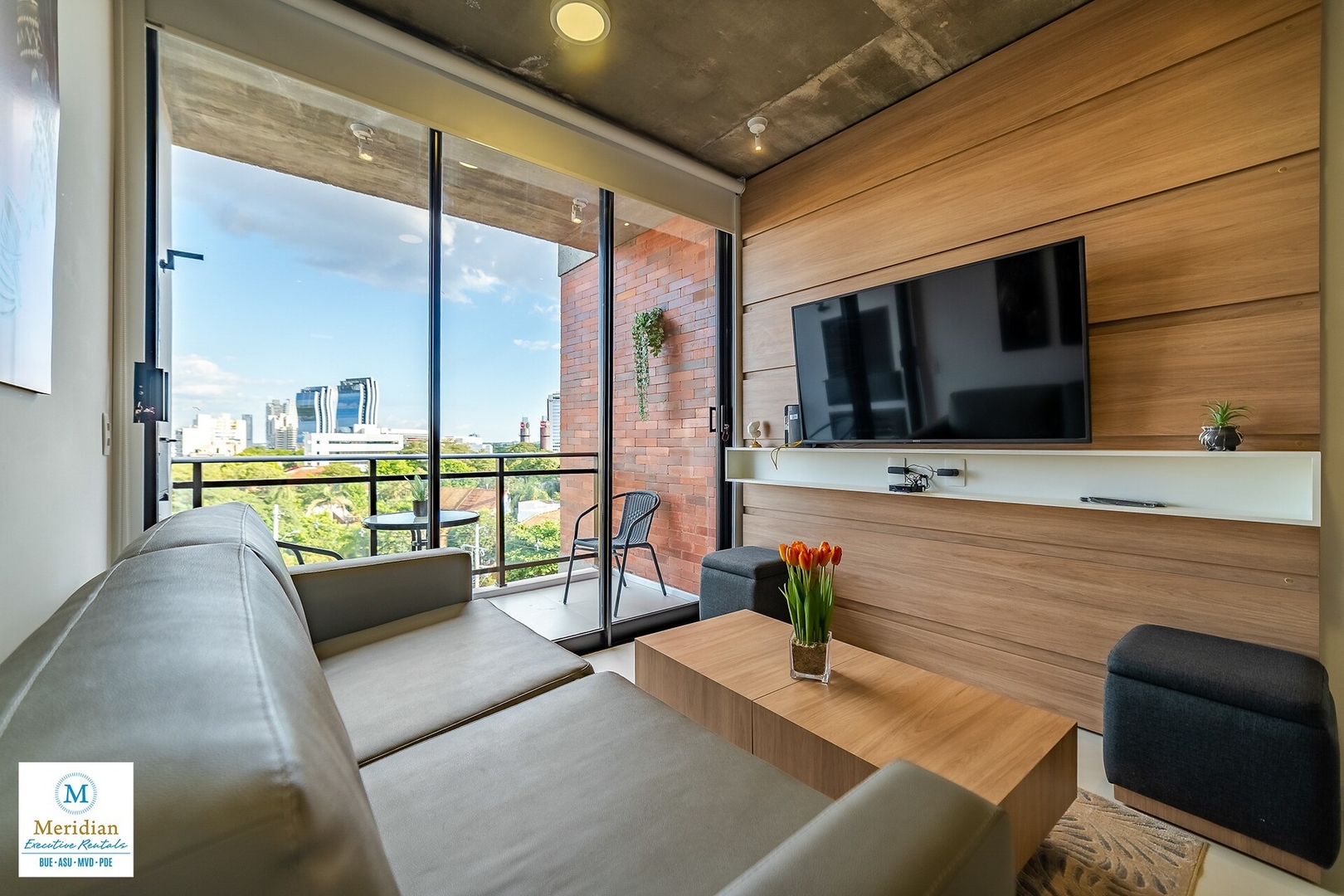 ¡Zona Shopping del Sol! ¡Nuevo! ¡High Speed WiFi! 2 Meridian Executive Rentals