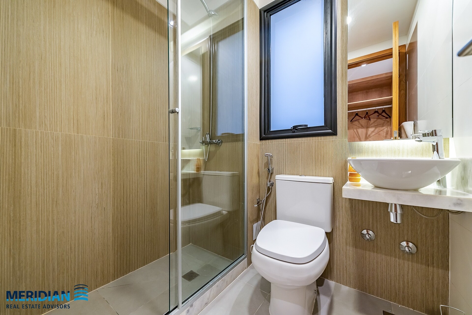 ¡A estrenar y a 30m del Shopping del Sol! 12 Meridian Executive Rentals