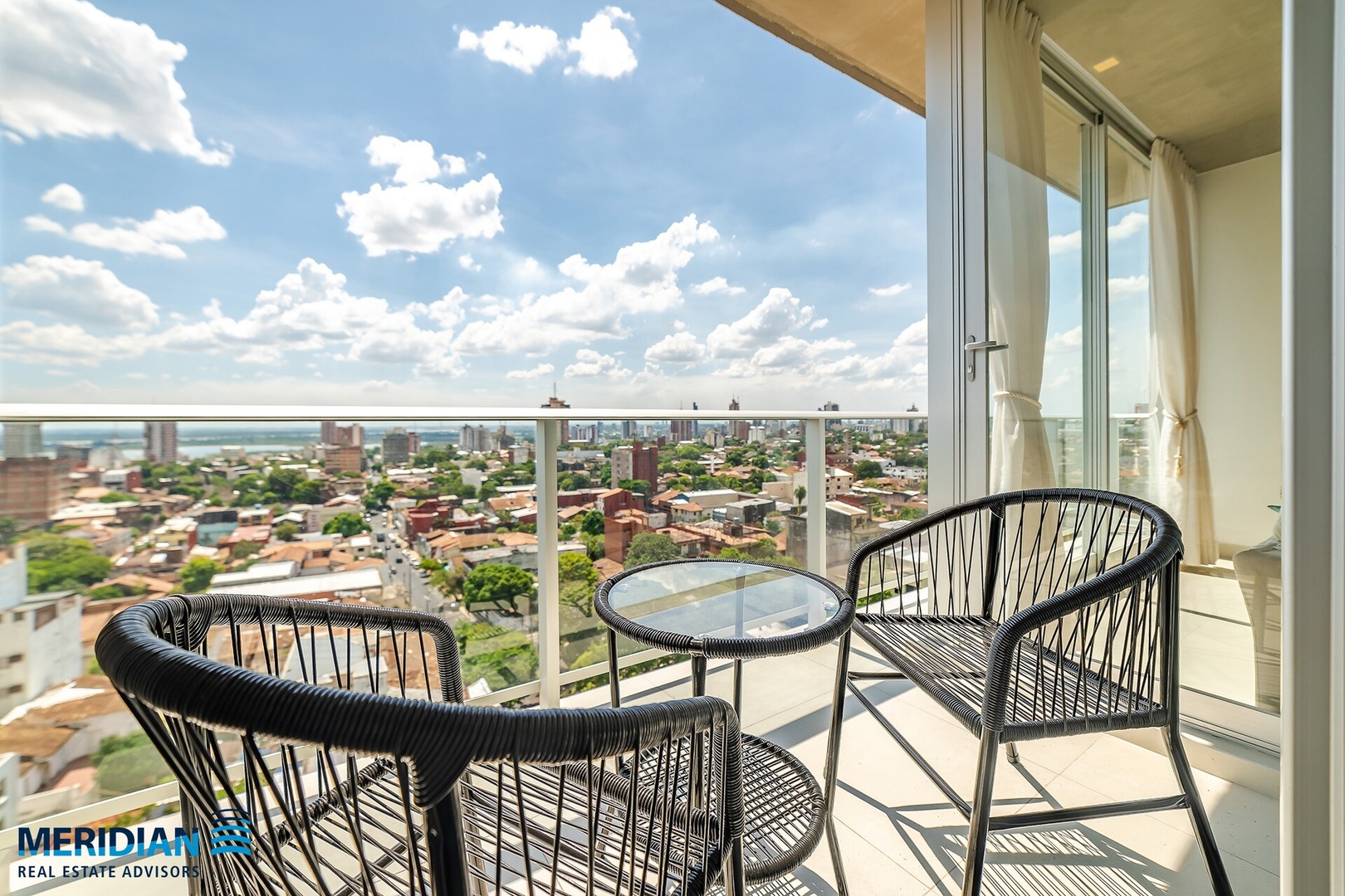 ¡A pasos del Centro con increíbles vistas! 5* 23 Meridian Executive Rentals