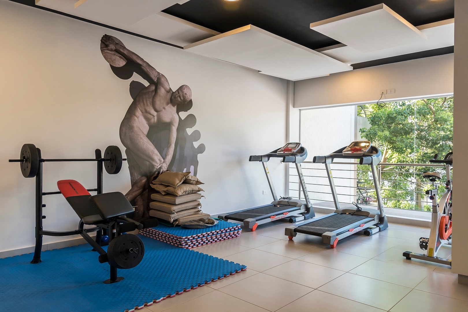 A 30m del Shopping del Sol! Piscina y Gimnasio! 14 Meridian Executive Rentals