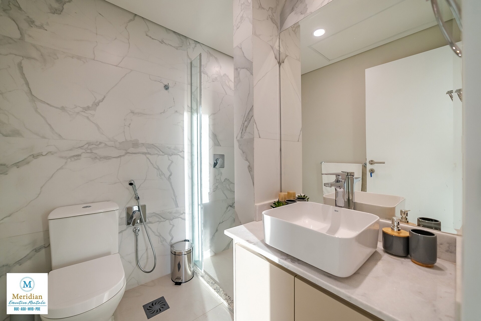 Departamento Premium a pasos del Shopping del Sol! 11 Meridian Executive Rentals