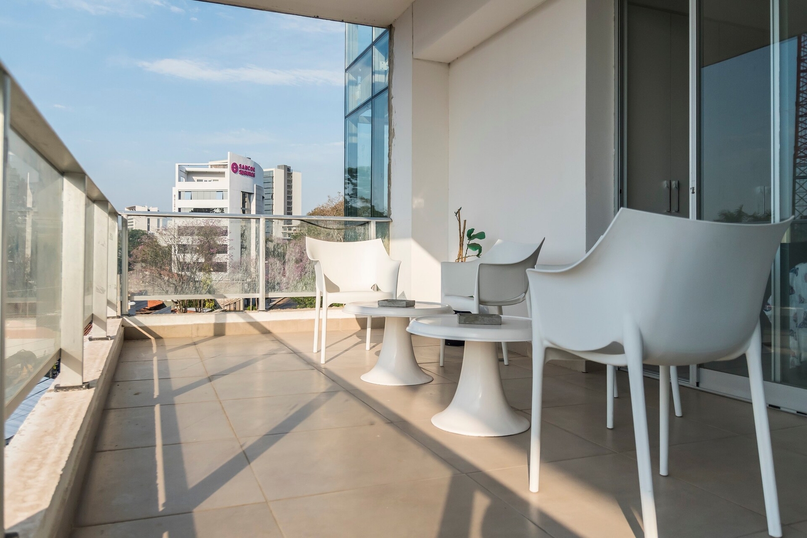  24 Meridian Executive Rentals
