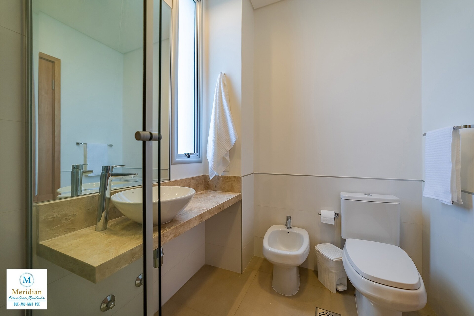 ¡A 50m del Shopping del Sol! 9 Meridian Executive Rentals