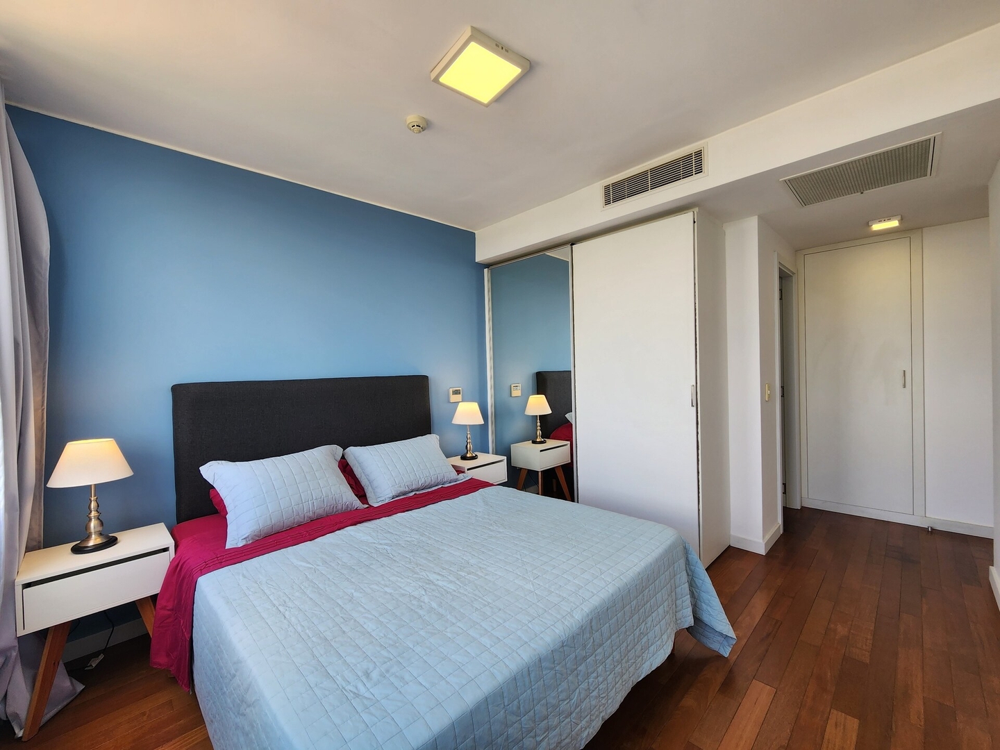 ¡Zona Shoppings! ¡Piso 23! Servicios 5*  Max WiFi 2 Meridian Executive Rentals