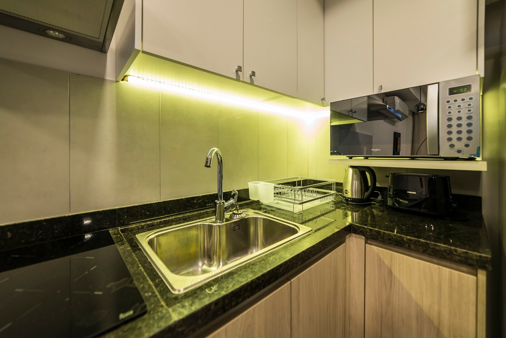 A 30m del Shopping del Sol! Piscina y Gimnasio! 9 Meridian Executive Rentals