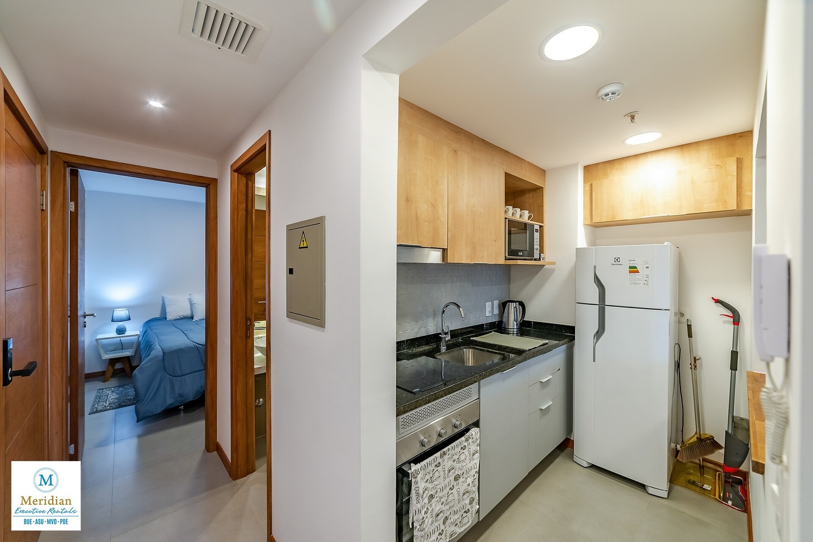 ¡A pasos del Paseo Galería y del Shopping del Sol! 9 Meridian Executive Rentals