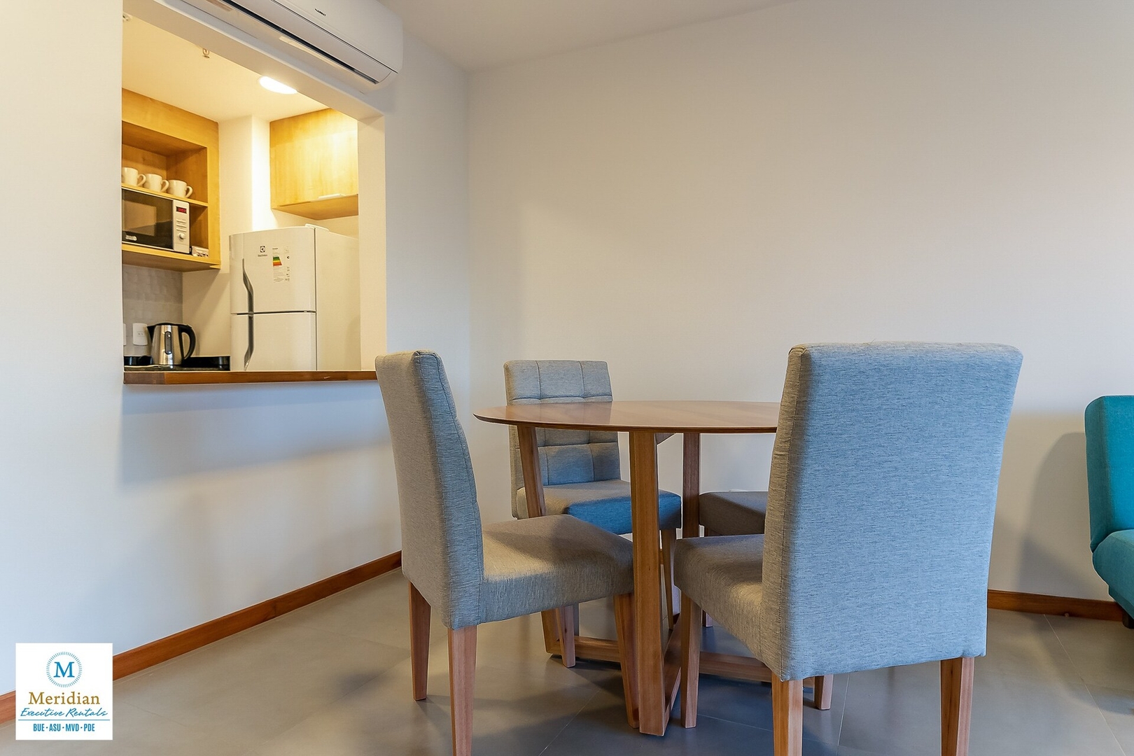 ¡A pasos del Paseo Galería y del Shopping del Sol! 8 Meridian Executive Rentals