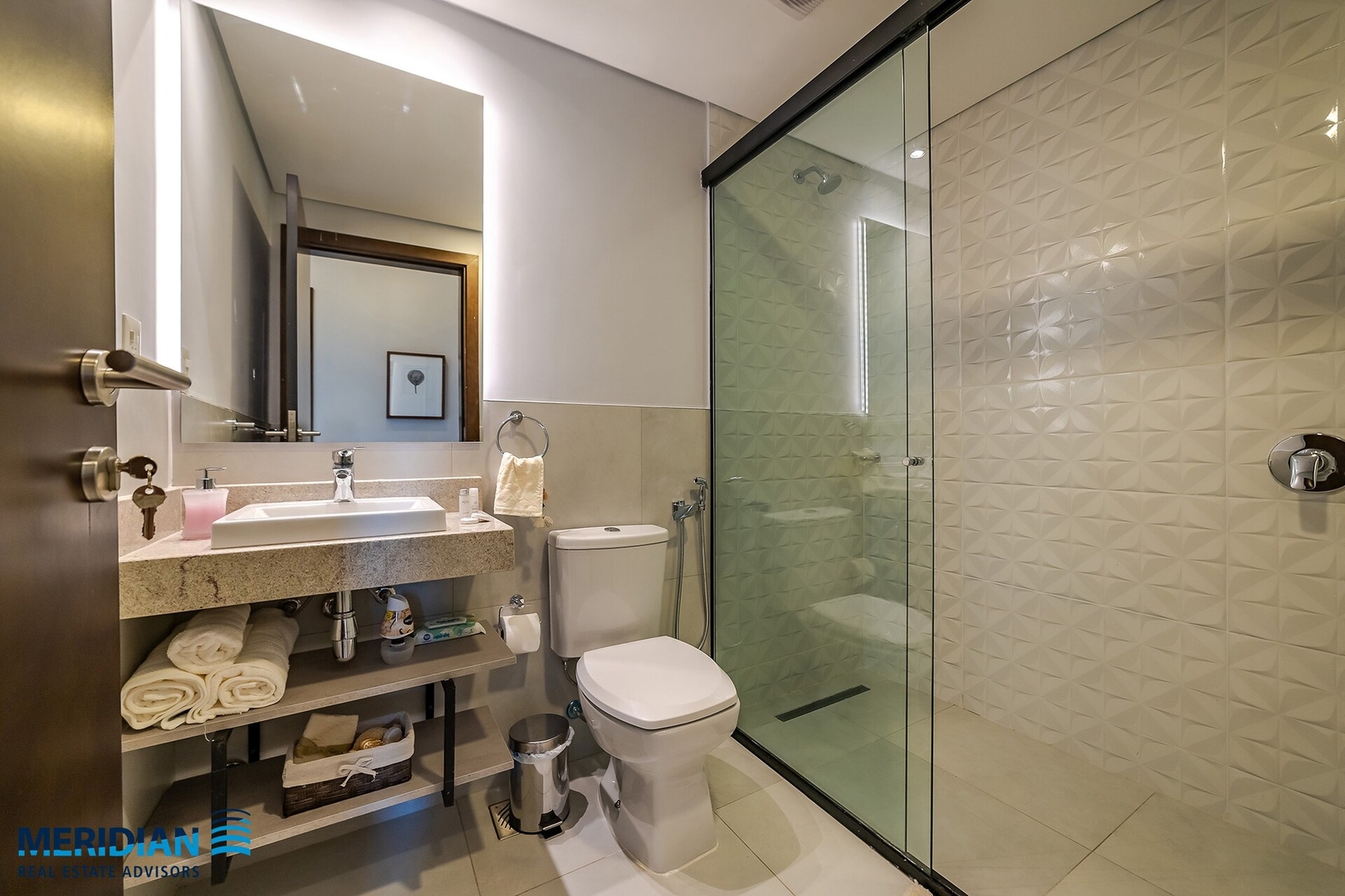 ¡A pasos del Shopping del Sol c/deco Profesional! 18 Meridian Executive Rentals