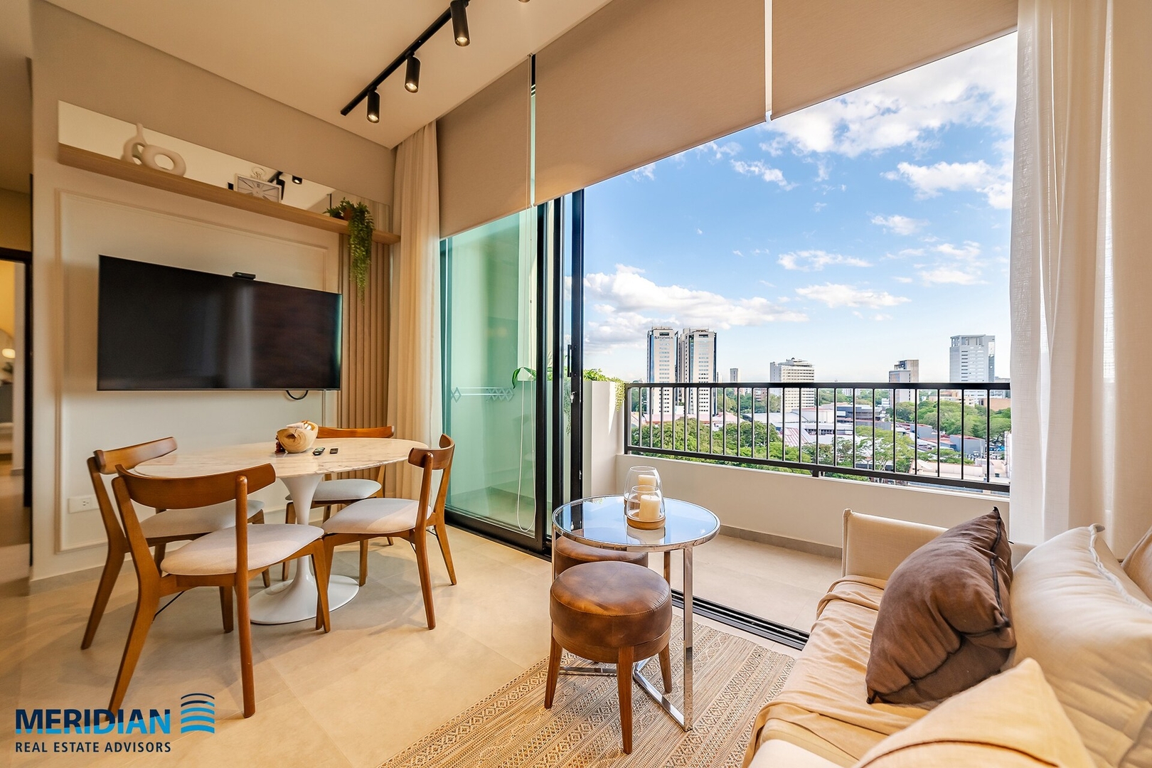 ¡A pasos del Shopping del Sol c/deco Profesional! Meridian Executive Rentals