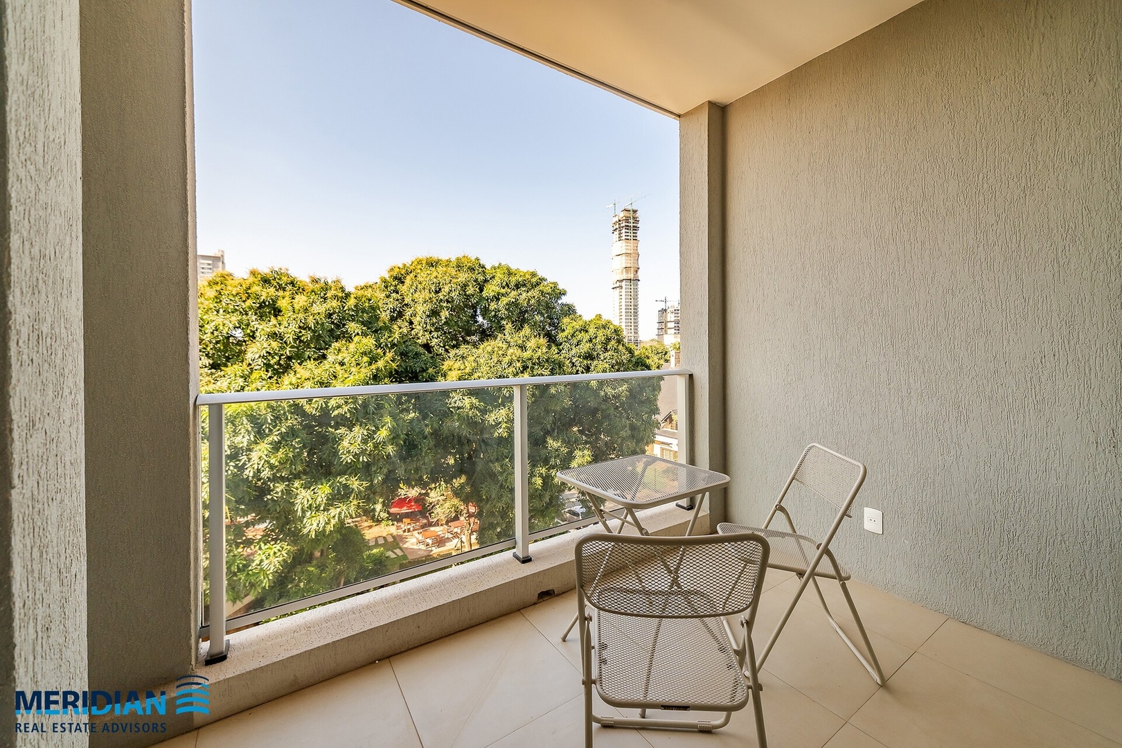 Depto premium a pasos del Shopping del Sol! 90m2! 14 Meridian Executive Rentals