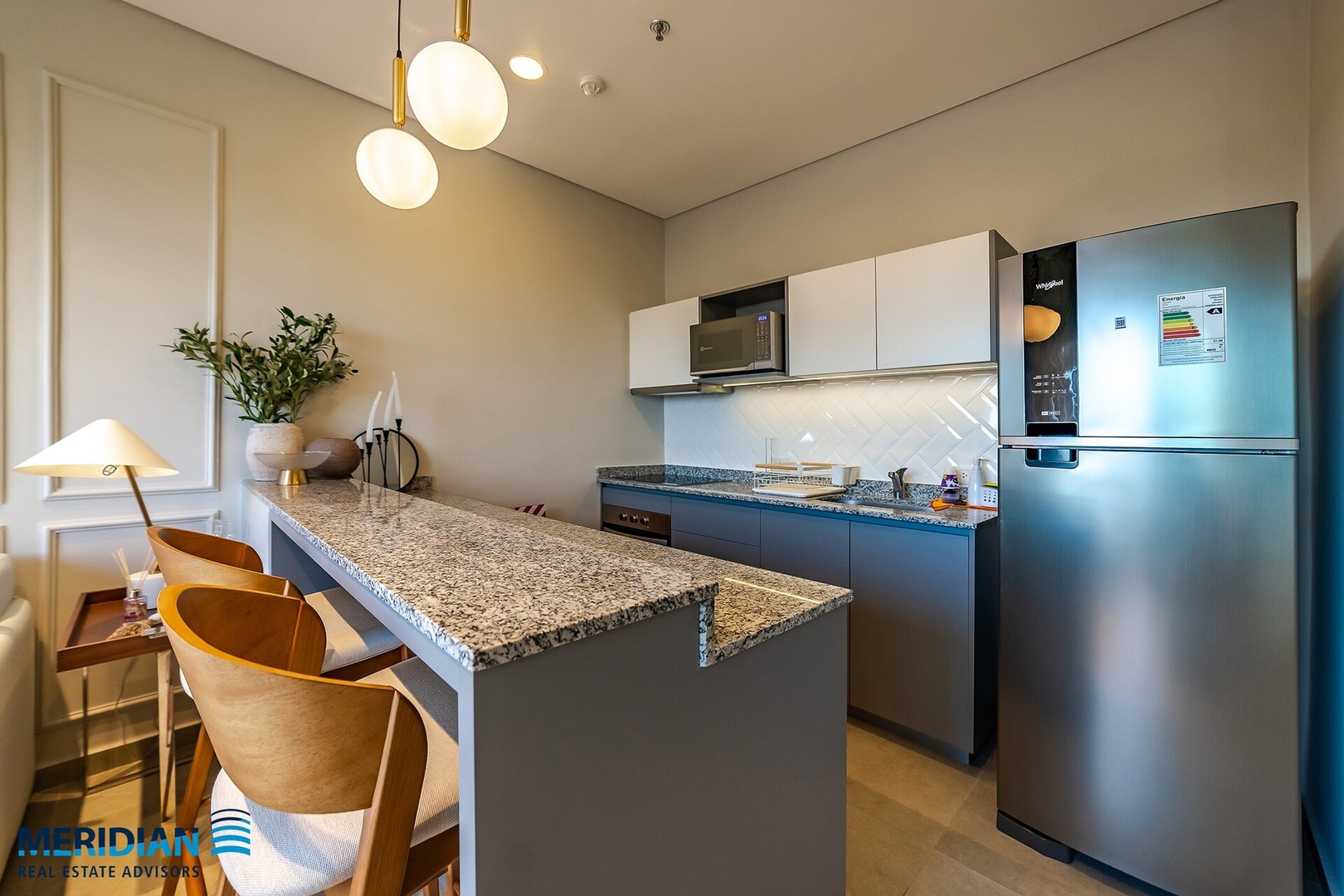 ¡A pasos del Shopping del Sol c/deco Profesional! 11 Meridian Executive Rentals