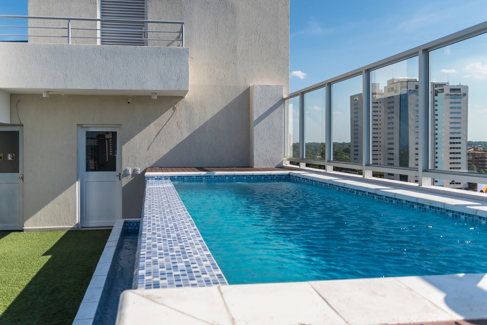  18 Meridian Executive Rentals