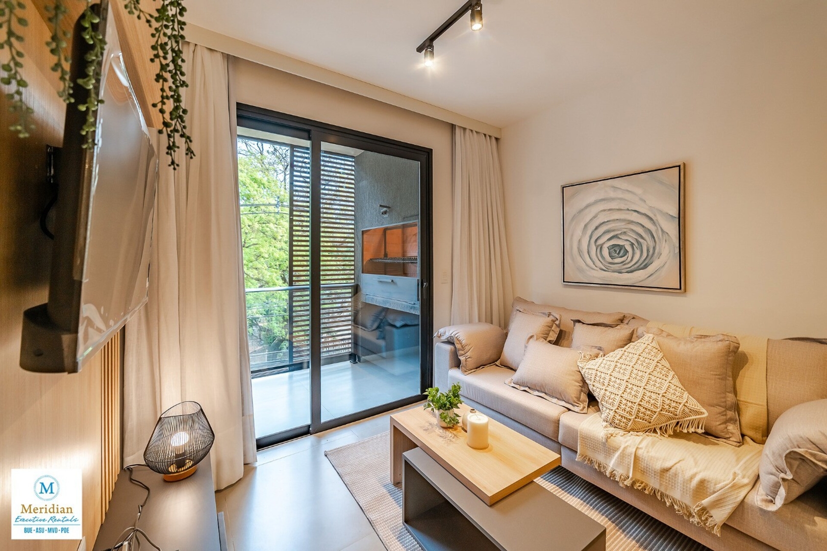  1 Meridian Executive Rentals