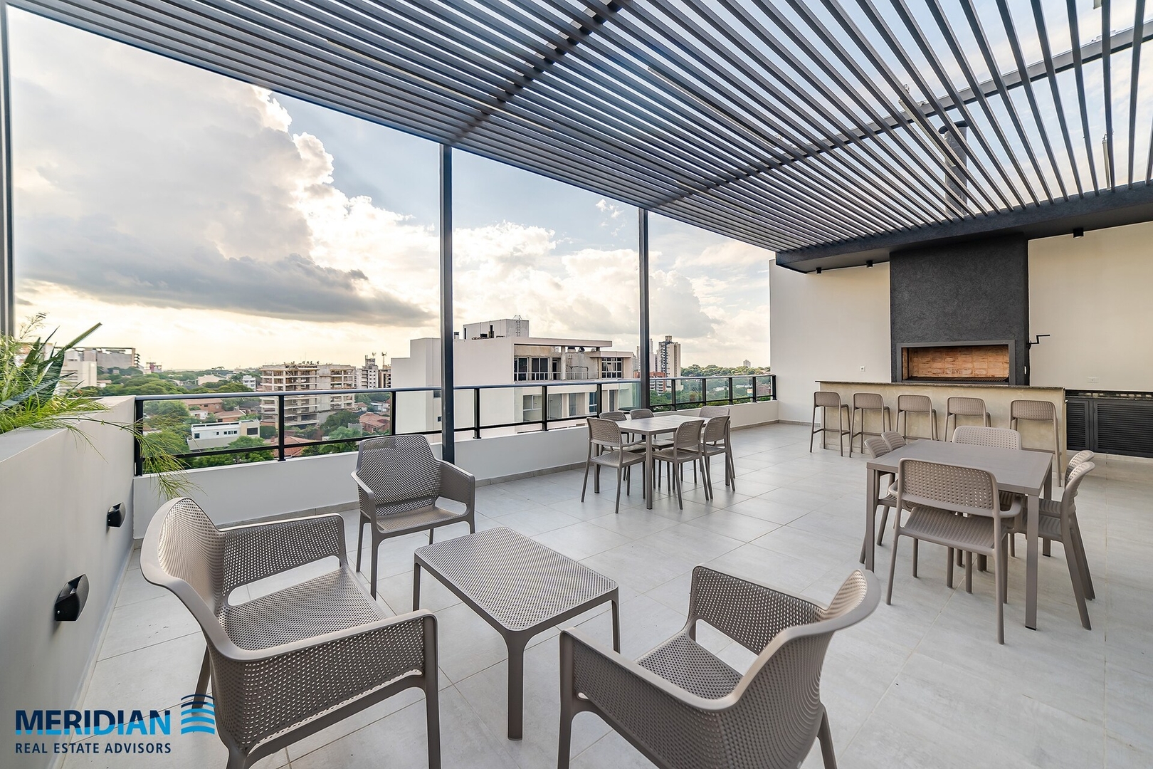 ¡A pasos del Shopping del Sol c/ deco profesional! 17 Meridian Executive Rentals