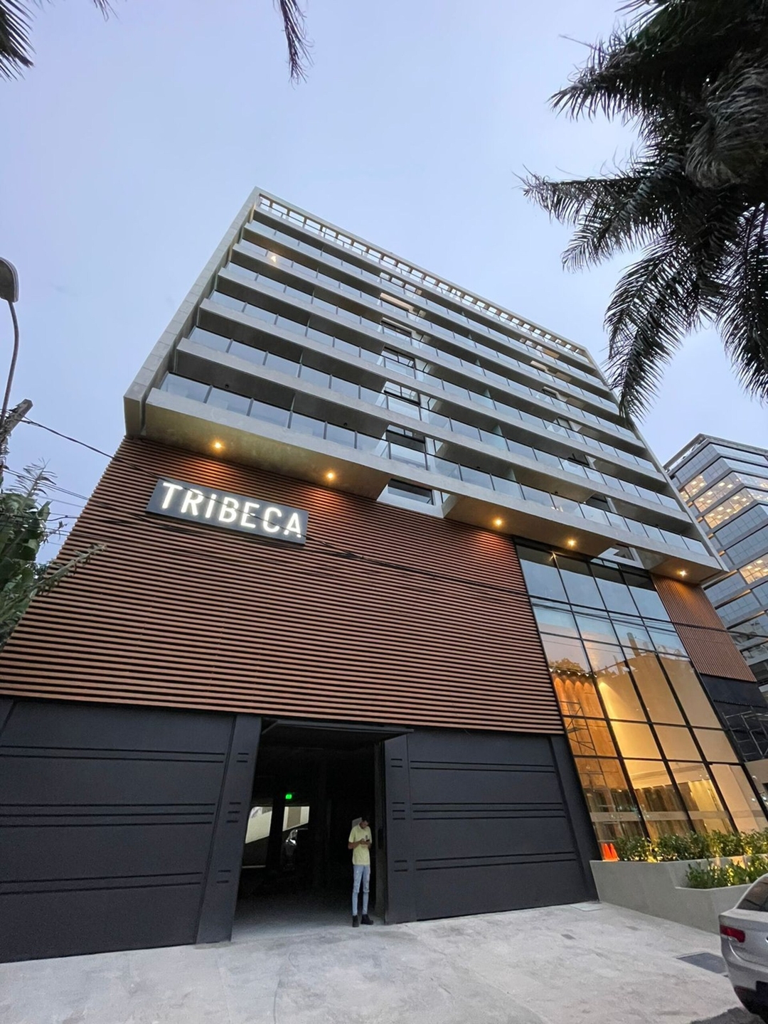 ¡A estrenar y a 30m del Shopping del Sol! 26 Meridian Executive Rentals