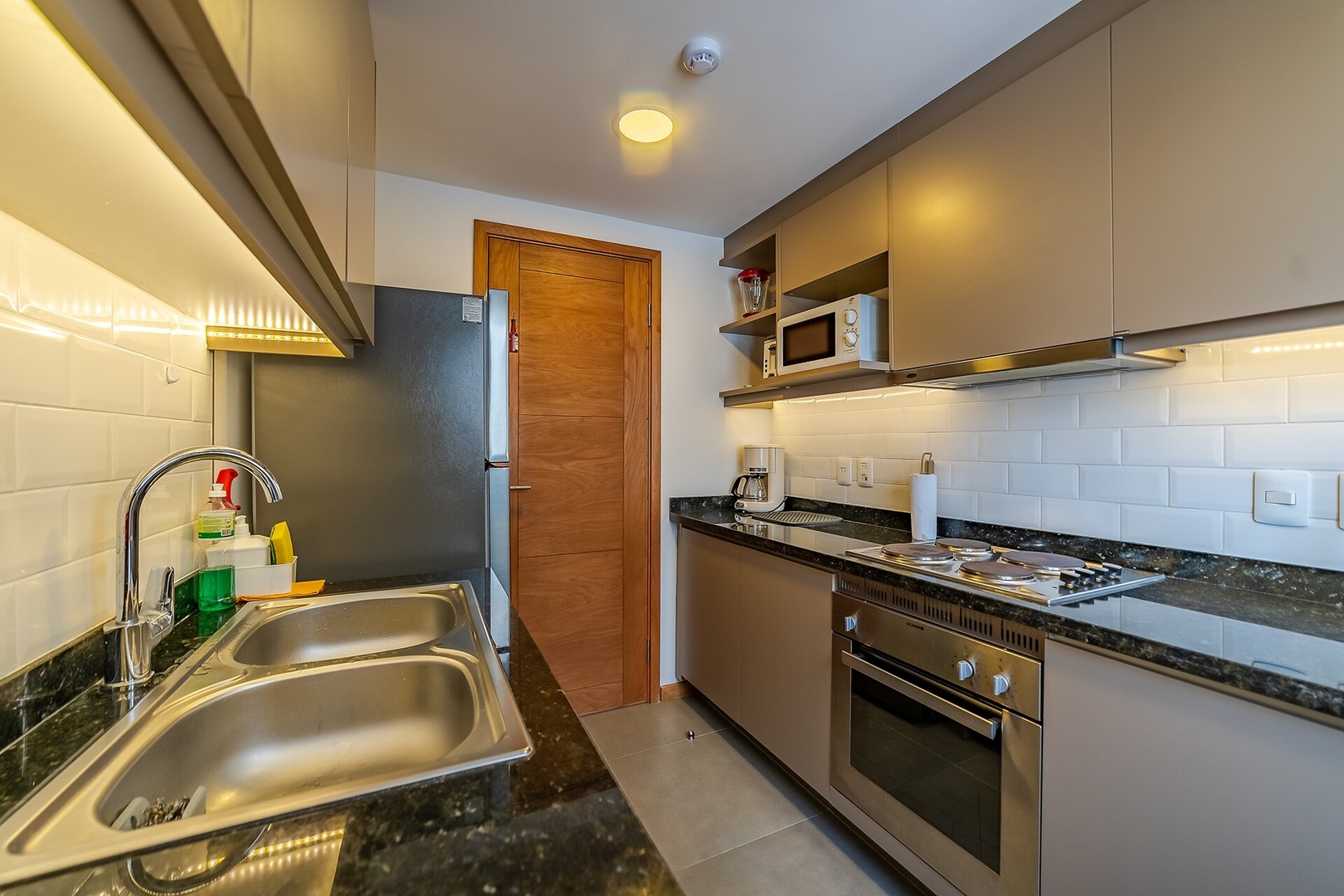 A 2 cuadras de Paseo la Galería! 8 Meridian Executive Rentals