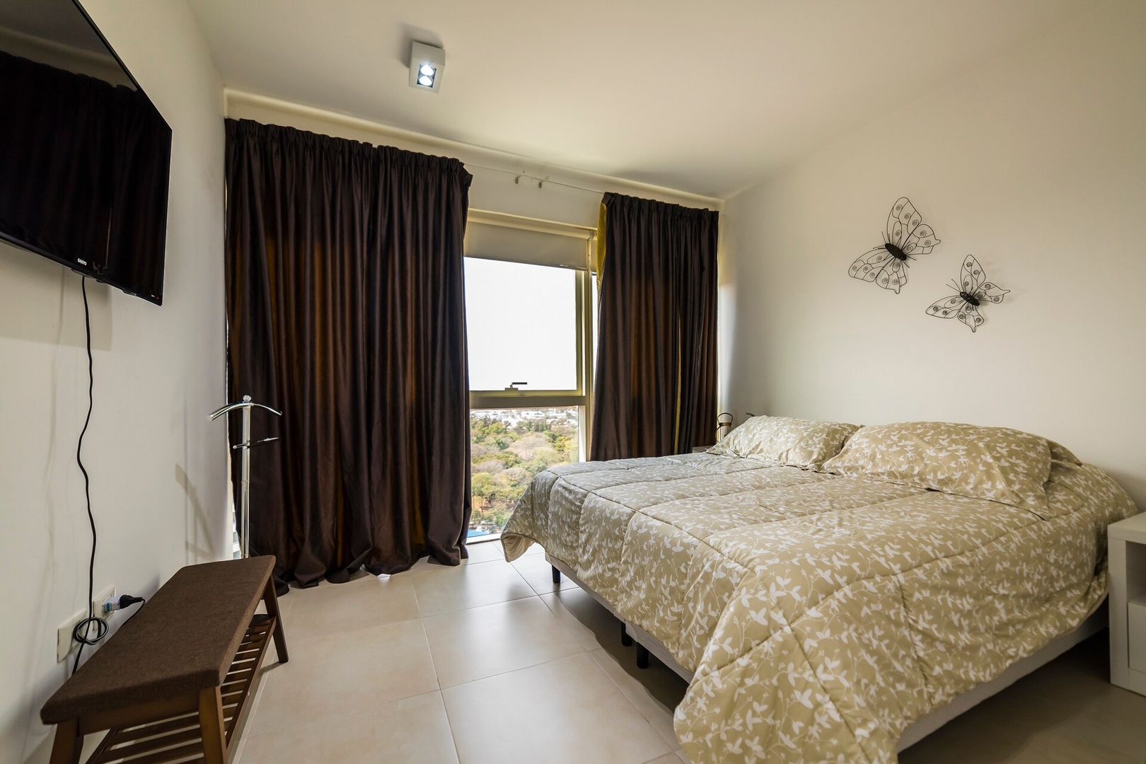 A pasos de los Shoppings y principales puntos! 16 Meridian Executive Rentals